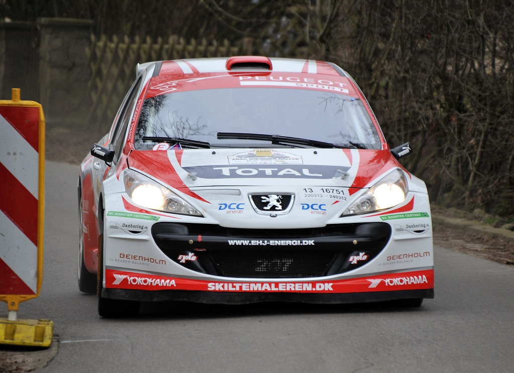 Esben Hegelund og Freddy Pedersen ser frem til fight om generalsejren i Shell Mini Rally 2012
(Foto: Morten Alstrup)